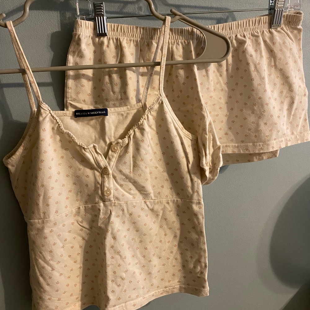 Brandy Melville Set, OS, Cream/Pink